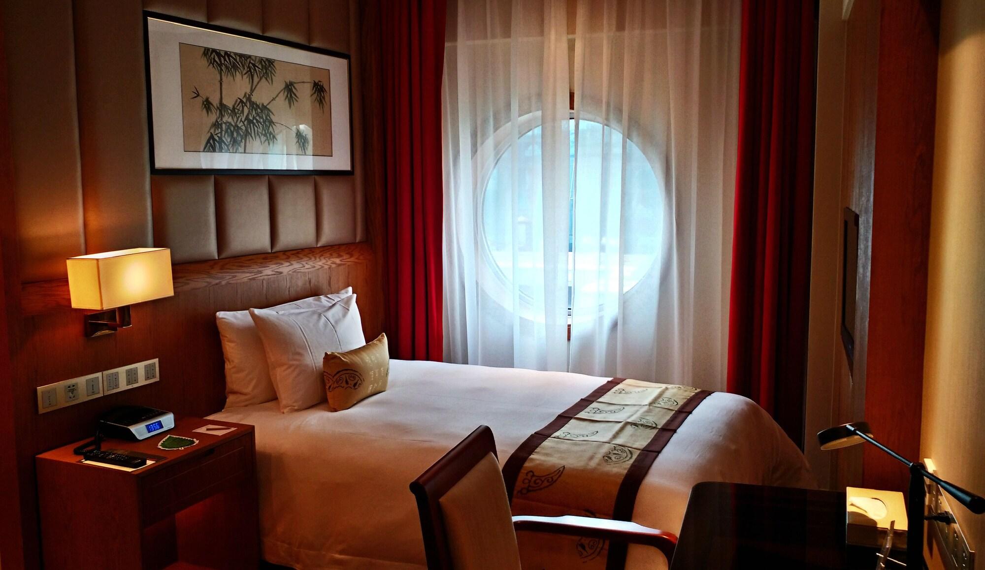 Mason Hotel Шанхай Экстерьер фото
